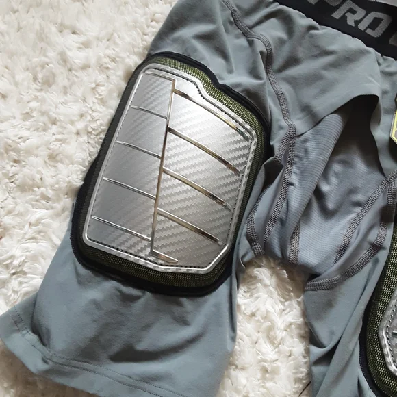 Nike Pro Combat Hyperstrong Hard Plate Football Shorts Gray 634668 065 NWT